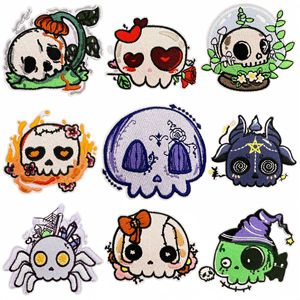 Parches Bordados Termoadhesivos de Calaveras para Sombreros, de Tela Ecológica, con Diseño de Fantasía y Estilo Lindo para Halloween - Product Image 1