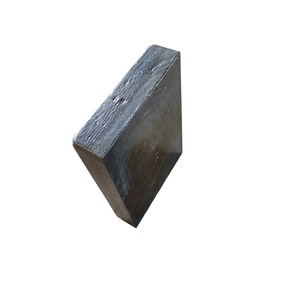 Dalle <span class=keywords><strong>de</strong></span> <span class=keywords><strong>pierre</strong></span> moulée en basalte carré noir personnalisable résistante à l'usure et à la corrosion avec finition <span class=keywords><strong>de</strong></span> surface naturelle - Product Image 4