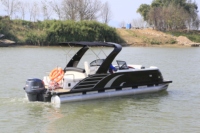 Ponton à coque de style bateau Jon de 27 pieds avec moteur hors-bord pour la pêche et le divertissement Design élégant de yacht