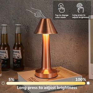 مصباح طاولة LED محمول قابل لإعادة الشحن بدون أسلاك، مصباح مكتب معدني بثلاثة ألوان مع تحكم باللمس، إضاءة ليلية بثلاثة مستويات سطوع - Product Image 2
