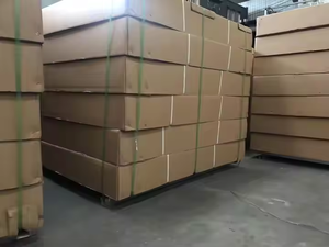 Productos de becerro de caja de alta calidad-Calentamiento de becerro personalizado/Caja de transporte con piso antideslizante - Product Image 6