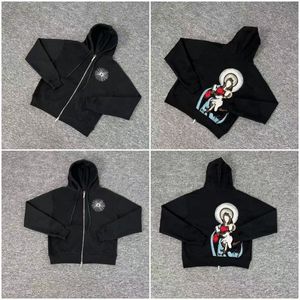 Ensemble veste à capuche en velours fin et pantalon Derschutze pour homme, avec logo brodé, style streetwear tendance et décontracté. - Product Image 3