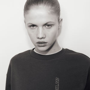 เสื้อสเวตเตอร์คอกลมและกางเกงวอร์มชุดผู้หญิง เสื้อสเวตเตอร์คอกลมขนาดใหญ่ผู้หญิง เสื้อสเวตเตอร์ผู้หญิงคอกลมแบบกําหนดเอง - Product Image 6