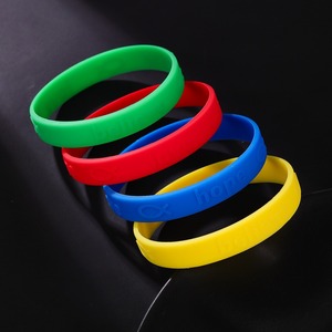 Disponibile Braccialetto Semplice Versatile con Incisione 'Believe Hope Love' Colorato Gioielli Unisex G0175 per Matrimoni e Festività - Product Image 2