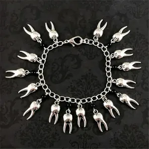 Gruselige Zähne Charm Armband Witchy Schmuck Halloween Armband Spooky Jewelry Gothic Armband