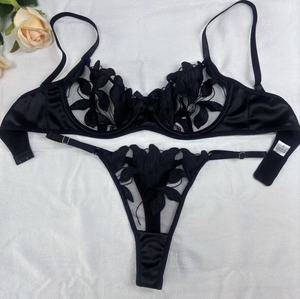 Conjunto de lencería sexy transpirable de 2 piezas para mujer: sujetador con aros y tanga de encaje transparente con bordado 3D al por mayor - Product Image 3