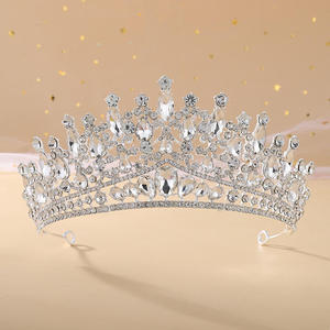 รัดเกล้าประดับพลอยเทียมคอร์นัสเดอเรนัส feme 14.5ซม. และมงกุฎสำหรับงานแต่งงานมงกุฎเจ้าสาวรัดเกล้าอัลลอยสวยงาม - Product Image 4