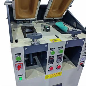 เครื่องจักรทำรองเท้าแบบกึ่งอัตโนมัติยี่ห้อ New Baolin สำหรับกดและติดพื้นรองเท้า ผลิตได้ 150-200 คู่/ชั่วโมง - Product Image 2