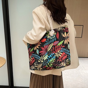 2025 tùy chọn thiết kế công suất lớn cầm tay trống Vải Tote túi đơn giản phim hoạt hình dây kéo đóng cửa Vai sinh viên mua sắm - Product Image 5