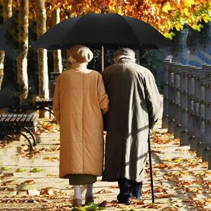 Nhiệm vụ Windproof thẳng ô người đàn ông phụ nữ nhựa xử lý 54 inch thẳng lớn Ô Dù Golf Golf UV ô với logo - Product Image 4