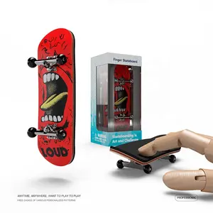 มืออาชีพFingerboardสเก็ตบอร์ดโลหะผสมที่กําหนดเองรถบรรทุกBallแบริ่ง 5Plyไม้เมเปิลMini Fingerสเก็ตบอร์ดของเล่นแปลก