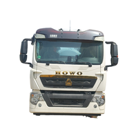 Camion de transport de carburant de 12 tonnes, automobile spéciale Suizhou, compartiments de réservoir personnalisables