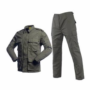 Uniforme de chasse imperméable en polyester de style BAU, camouflage océanique britannique, veste et pantalon durables conçus pour les conditions de terrain - Product Image 6