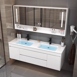 Lavabo doble moderno y sencillo de cerámica integrada con mueble de baño inteligente de madera maciza. - Product Image 1