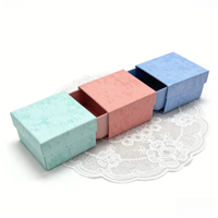 Boîte cadeau rectangulaire en papier biodégradable personnalisable de qualité professionnelle, fabriquée en carton recyclé pour bijoux et lunettes de luxe