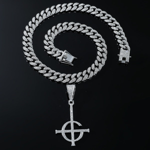 Hot Selling Light Luxury Exquisite Design Circle <b>Cross</b> Pendant Necklace Personalized Women's Necklaces Fashion Jewelry - Product Image 4