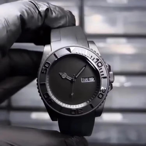 Black fashionable business sports watch with <b>matte</b> round calendar, water-resistant luxury men's watch - Product Image 1