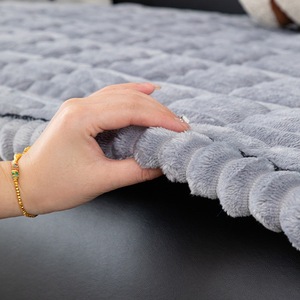 <b>Sofa</b> <b>Cover</b> Thickened Flannel Solid Color Anti-Slip <b>For</b> Three-Seater <b>Sofa</b> Winter Use Modern Style 90-140cm - Product Image 3