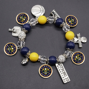 Pulseras de Cuentas Metálicas de Perlas Blancas y Rojas al por Mayor para 30 Equipos de Baloncesto - Product Image 4