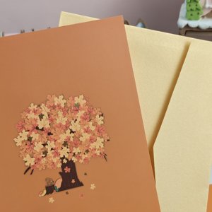 Tarjeta de felicitación 3D Bosque de Arce. Incluye sobre y tarjeta. En stock para regalar como regalos navideños para transmitir bendiciones. - Product Image 2