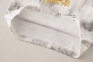 Ensemble T-<span class=keywords><strong>shirt</strong></span> en coton à imprimé dessin animé décontracté pour bébés garçons et short en jean déchiré - Vêtements pour enfants en gros - Product Image 6