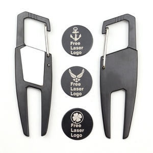 Outil de réparation de divots de golf 4-en-1 Fuzhou, avec clip en émail pliable, chaîne à billes électroplaquée, plume rose et fonction fidget spinner - Product Image 3