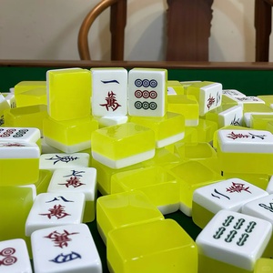 Nouveau jeu <span class=keywords><strong>de</strong></span> <span class=keywords><strong>Mahjong</strong></span> chinois 2026 <span class=keywords><strong>de</strong></span> luxe moderne, personnalisé et gravé, en acrylique doré résistant à l'eau, 144+4 tuiles <span class=keywords><strong>de</strong></span> <span class=keywords><strong>Mahjong</strong></span> - Product Image 3