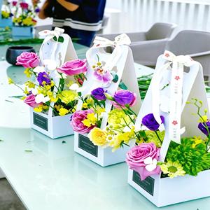 Caja Portátil para Arreglos Florales con Diseño de Mariposas, para Floristas, Fiestas de Cumpleaños, Caja de Regalo para Flores, Empaque Portátil - Product Image 4