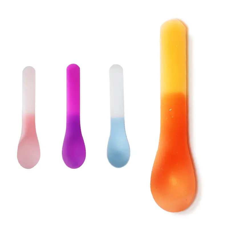 OEM di Colore Che Cambia Frozen Yogurt Colorato Trasparente Gelato Cucchiaio di Plastica