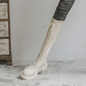 Nuovo arrivo moda bianco nero marrone inverno Lady Boot in pelle tacchi bassi Flat Lace Up <span class=keywords><strong>stivali</strong></span> lunghi al ginocchio da donna per le signore - Product Image 2