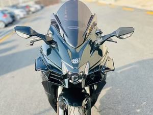 Kawasaki Ninja H2 SX - Motocicleta Deportiva de Turismo Supercargada de 1000cc - Product Image 6