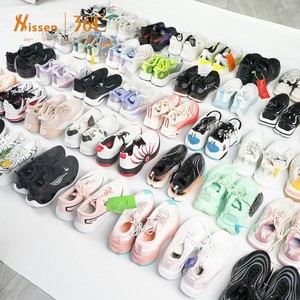 Zapatos para Bebés y Niñas Pequeñas, Primeros Pasos, Suela Blanda, Stock en Dar es Salaam, Contenedor FCL de 40HQ, Venta Directa de Fábrica al Por Mayor - Product Image 1