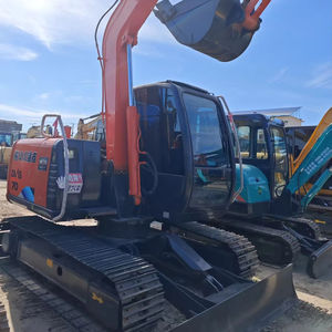 Excavadora mediana Hitachi ZX70 de 7 toneladas, superventas, 95%, nueva oruga usada, CE/EPA, características de cumplimiento, bomba de engranajes de caja de cambios de motor central - Product Image 1