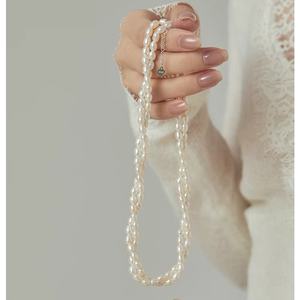 Collier ras du cou rétro français en millet pour femme, double couche, torsades de pâte frite, avec perles d'eau douce naturelles - Product Image 5