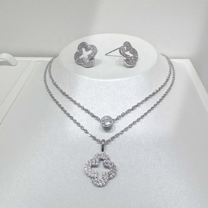 Juego de Joyería de Plata de Ley 925 con Cruz, Diseño Elegante, Moda 2026, Zirconia, Chapado en Oro de 18k, Collar y Aretes para Mujer - Product Image 1