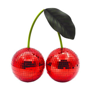 2025 le <span class=keywords><strong>plus</strong></span> <span class=keywords><strong>chaud</strong></span> cerise Disco boule décor créatif rouge miroir lumière ornement mignon fruit en forme de fête de noël décoration coins - Product Image 6