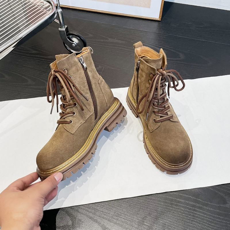 ส้นเตี้ยสีเขียว