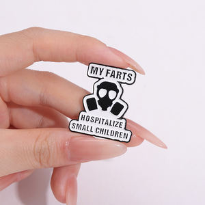 Spilla in smalto con frase divertente: 'I miei fiori di gas ospedalizzano i bambini piccoli', distintivo per zaino, regalo - Product Image 4