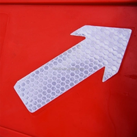 Separador de carril de plástico impermeable, señal de advertencia de tráfico reflectante para peatones, barricada, divisor de carril de carretera, flechas de entrada
