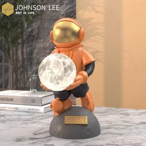 Figurine en résine de cosmonaute chinois Johnson Lee créative, veilleuse, ornements, décoration de bureau, cadeau idéal pour un anniversaire ou une remise de diplôme - Product Image 4