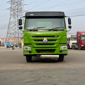 รถบรรทุกน้ำมันบรรทุกของเหลวไวไฟ 40 ตัน ราคาประหยัด Sinotruk HOWO 6X4 LGBF 350-450 แรงม้า ยูโร 2 ยูโร 3 ยูโร 4 เกียร์ธรรมดา - Product Image 4
