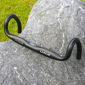<span class=keywords><strong>Guidon</strong></span> <span class=keywords><strong>de</strong></span> <span class=keywords><strong>course</strong></span> monobloc en alliage d'aluminium courbé pour vélo <span class=keywords><strong>de</strong></span> route, conception externe à huit rayons, 25,4/31,8 mm rond/<span class=keywords><strong>plat</strong></span> - Product Image 6
