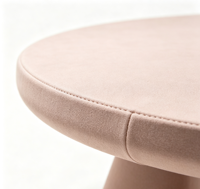 Table basse ronde Elloak, table basse à piétement étoilé rose blush avec finition en daim mat pour salon, style moderne