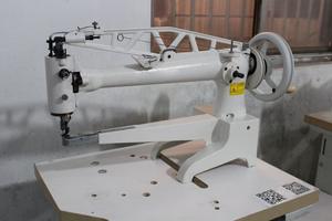 <span class=keywords><strong>Machine</strong></span> <span class=keywords><strong>à</strong></span> <span class=keywords><strong>coudre</strong></span> industrielle <span class=keywords><strong>à</strong></span> bras long et cylindre robuste 2973 pour la réparation de chaussures et la production d'articles en cuir - Product Image 4