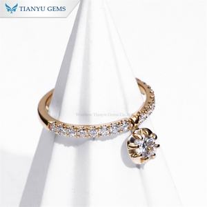 Tianyu Gems 4,2mm Round Lab Diamond DEF VS1 14K Anillo de compromiso de oro amarillo para mujer - Product Image 3