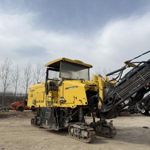 Fraiseuse d'occasion Bomag BM2000/60-2 avec moteur Deutz, décapeuse robuste - Product Image 3