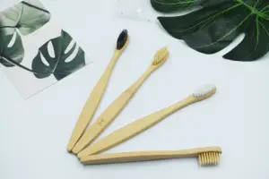 Spazzolino da denti di bambù di alta qualità personalizzato Eco friendly da viaggio in legno di bambù
