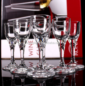 Verre à shot personnalisé gobelet court en verre petit verre à liqueur avec pied pour Baijiu Soju liqueur Saki Sake Mini verres à whisky - Product Image 4