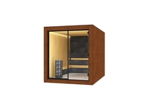 Sauna en bois en forme de cube, extérieur noir, intérieur en bois naturel, murs vitrés à vue panoramique, écologique, sûr, traditionnel