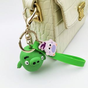 Vente en gros de porte-clés personnalisés en caoutchouc silicone PVC avec anneau métallique - Product Image 5